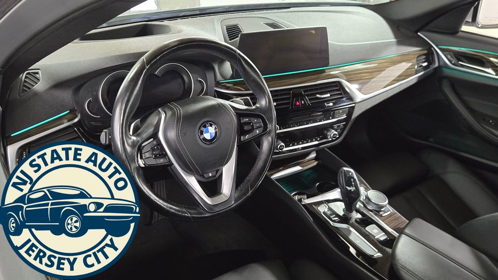 Used 2018 BMW 530i xDrive w/ Premium Package image 10