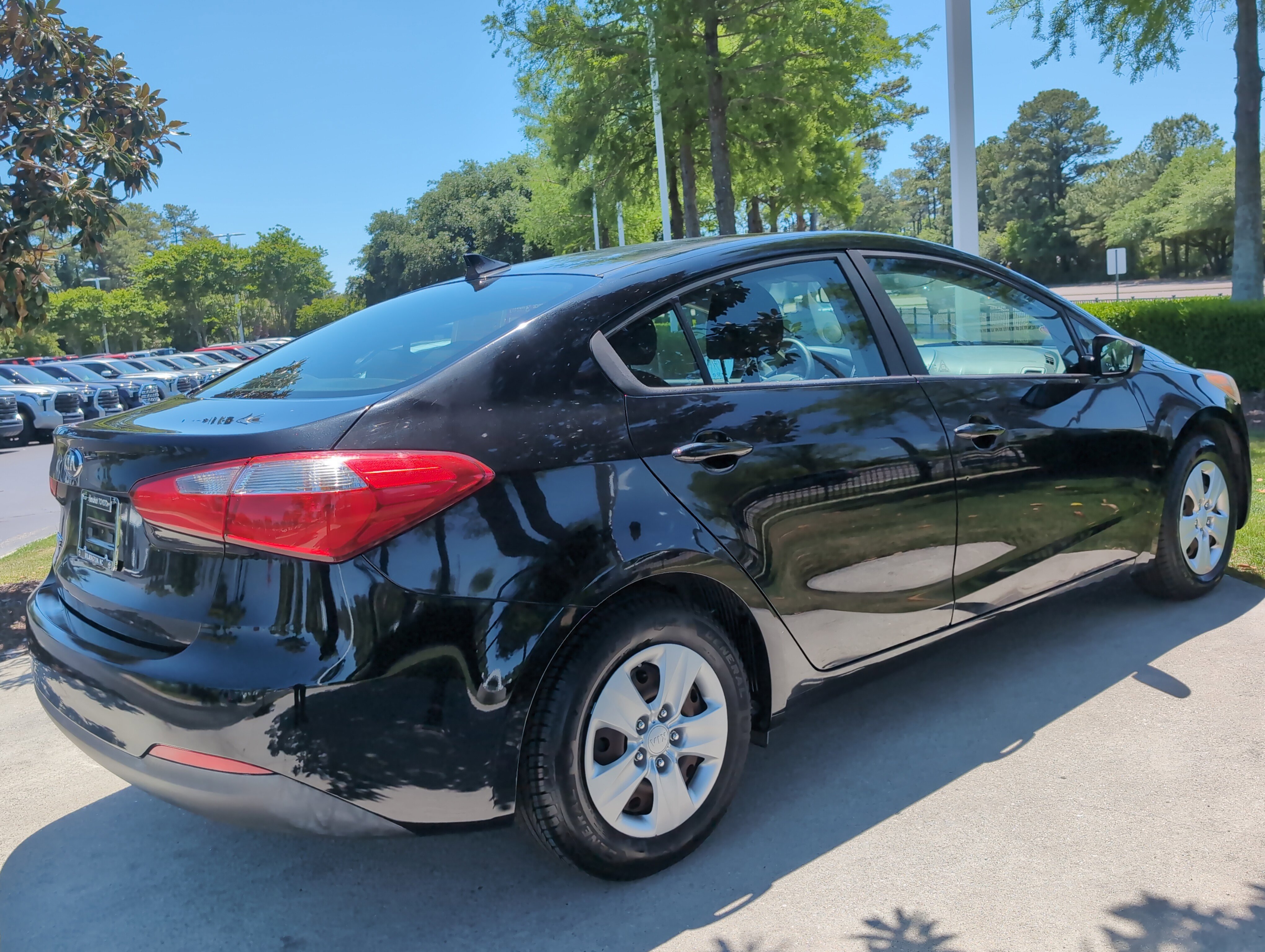 Used 2016 Kia Forte LX FWD image 10