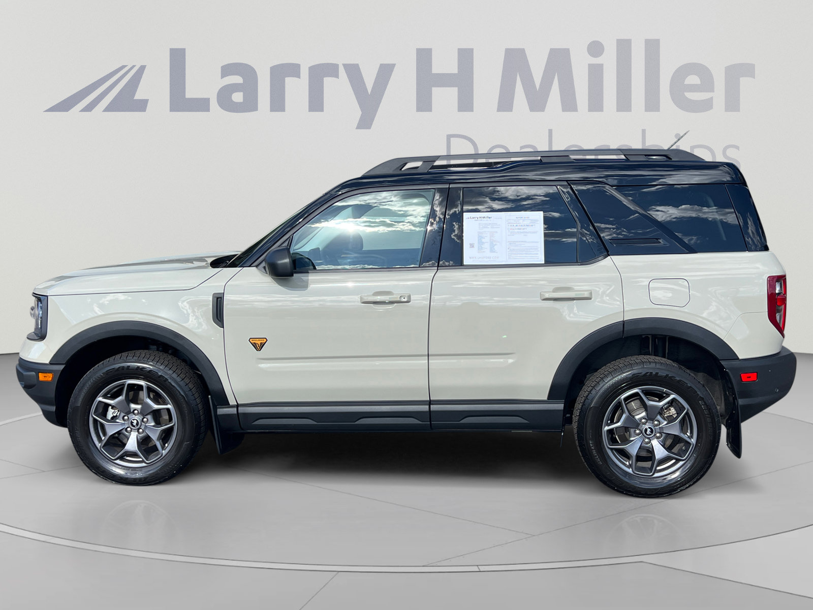 Used 2024 Ford Bronco Sport Badlands w/ Premium Package AWD/4WD image 2