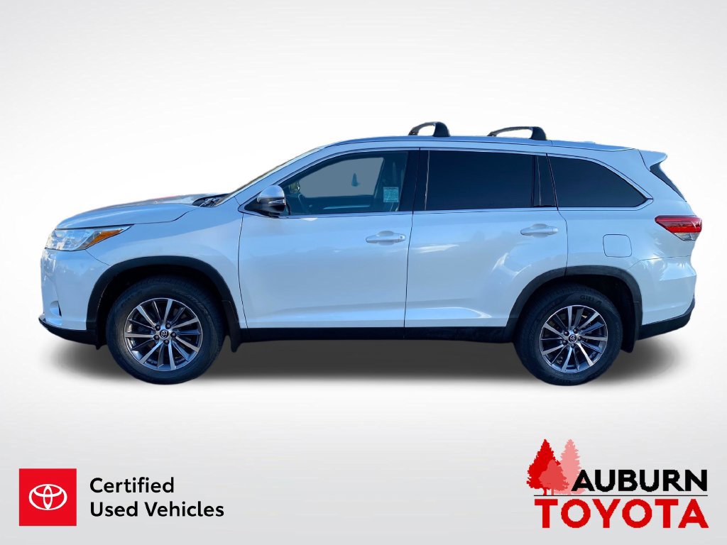 Certified 2019 Toyota Highlander XLE w/ Carpet Mat Package (TMS) AWD/4WD image 9