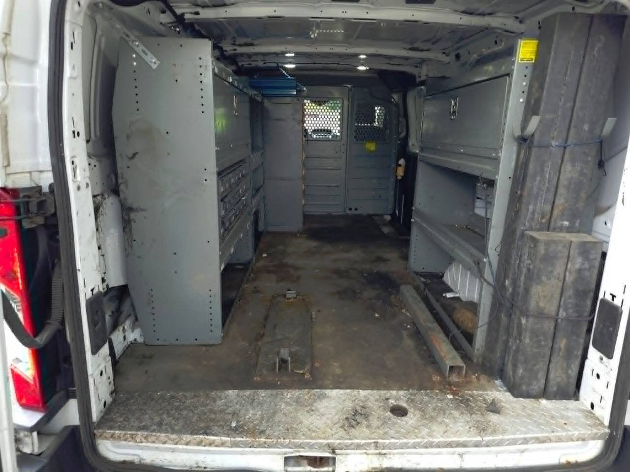 Used 2018 Ford Transit 250 148 Low Roof RWD image 22