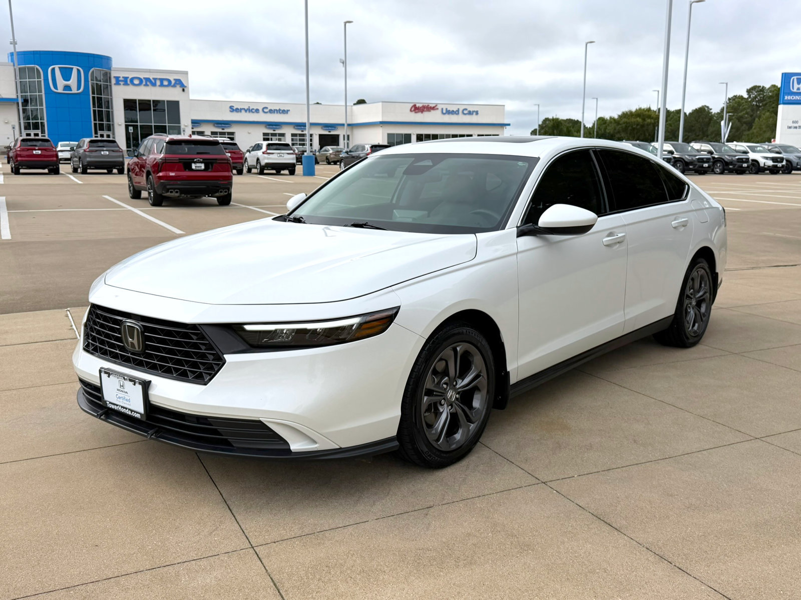 Used 2023 Honda Accord EX image 3