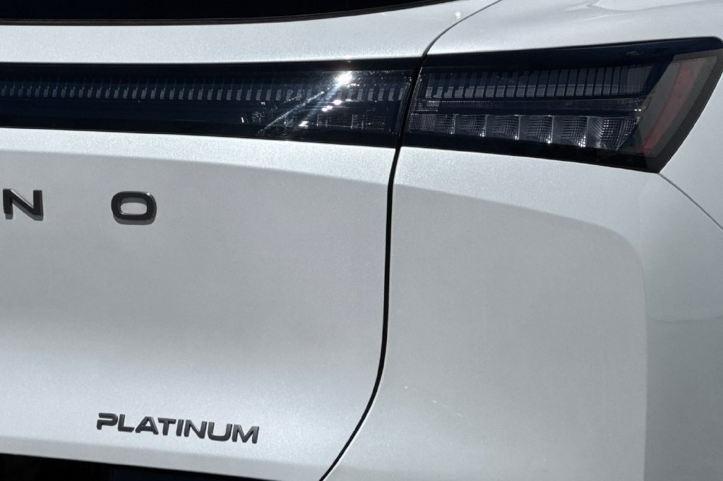 Certified 2025 Nissan Murano Platinum w/ Cargo Package AWD/4WD image 27