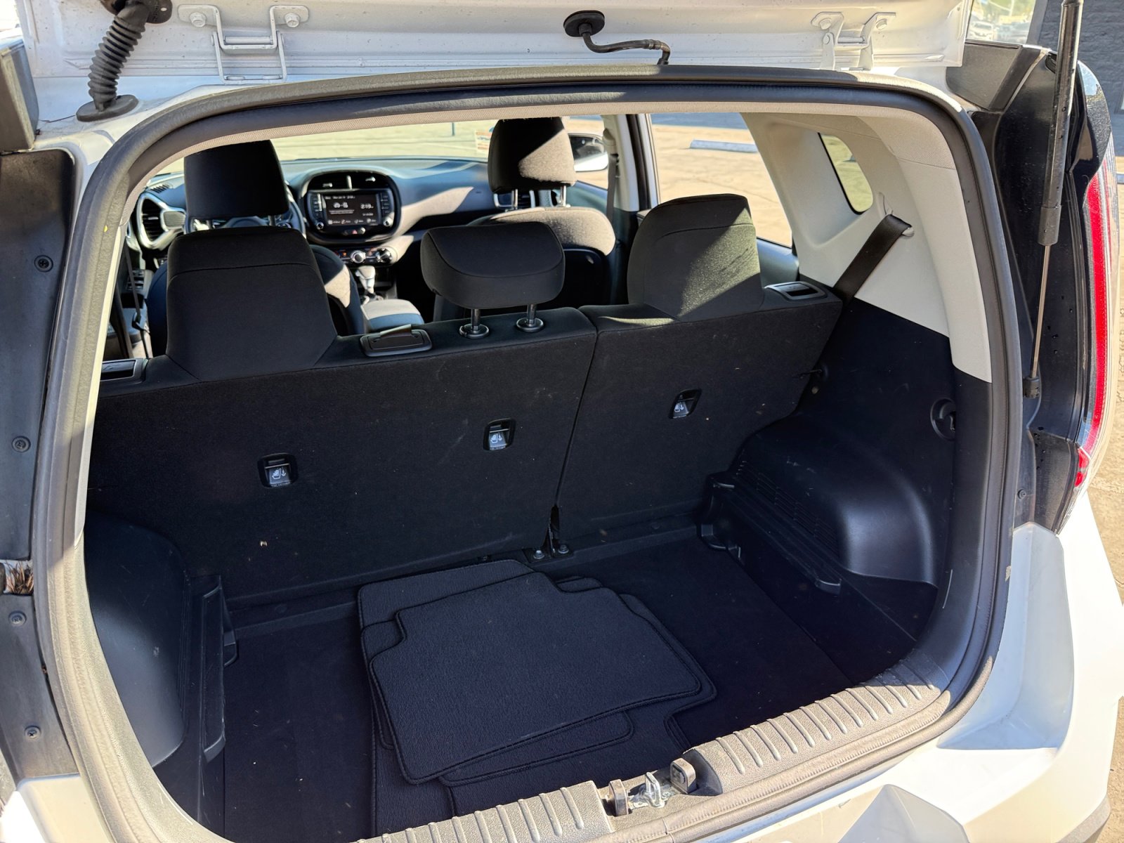 Used 2024 Kia Soul LX w/ Option Group 015 image 21