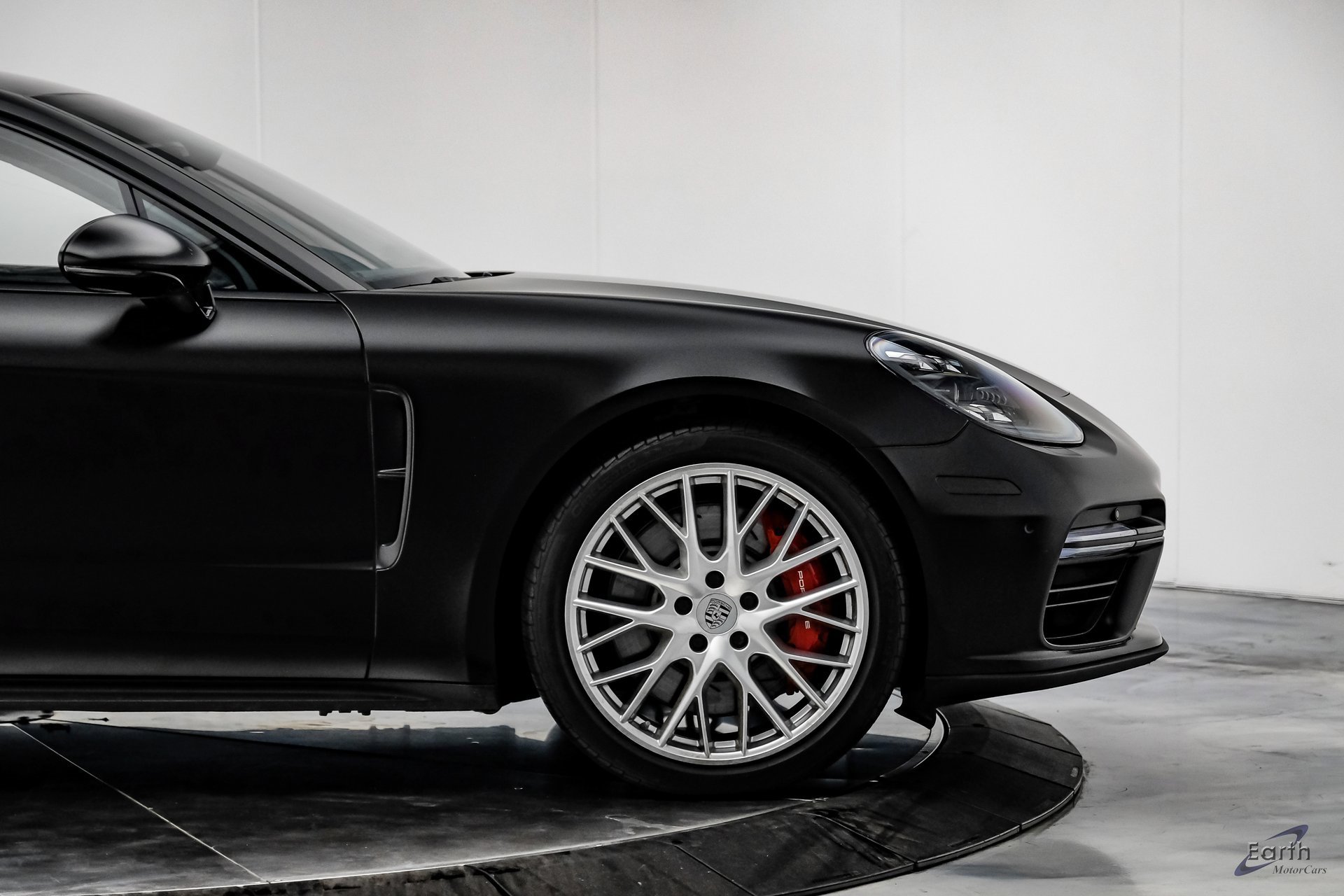 Used 2018 Porsche Panamera Turbo Sport Turismo image 18