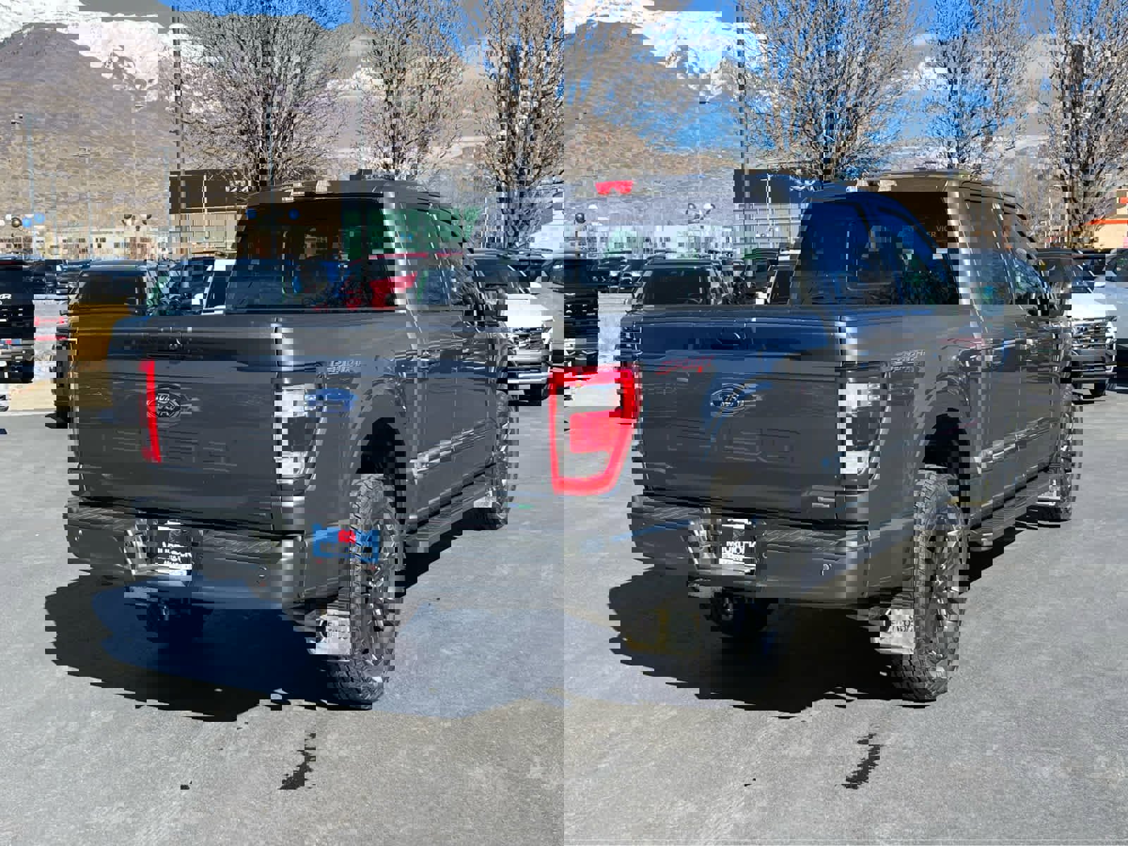 Used 2022 Ford F150 Lariat w/ Equipment Group 502A High image 8