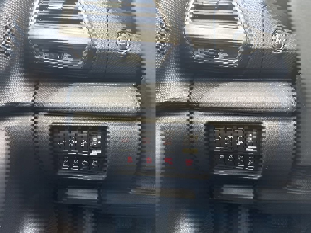 Used 2022 Subaru Forester Touring image 14