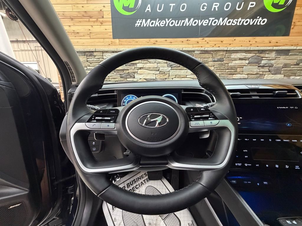 Used 2023 Hyundai Tucson Limited AWD/4WD image 17