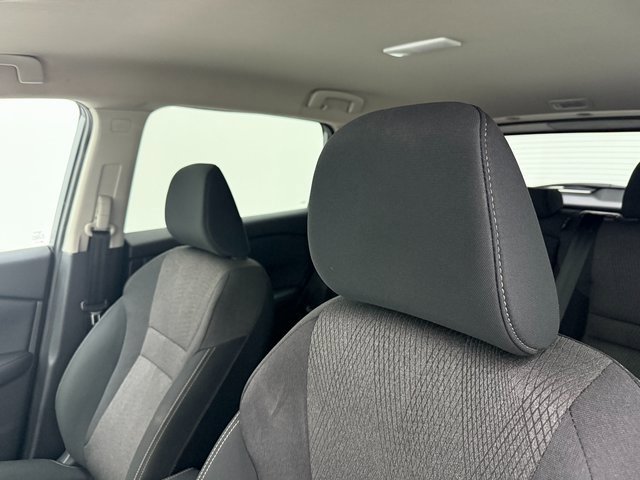 Used 2025 Nissan Rogue SV image 25