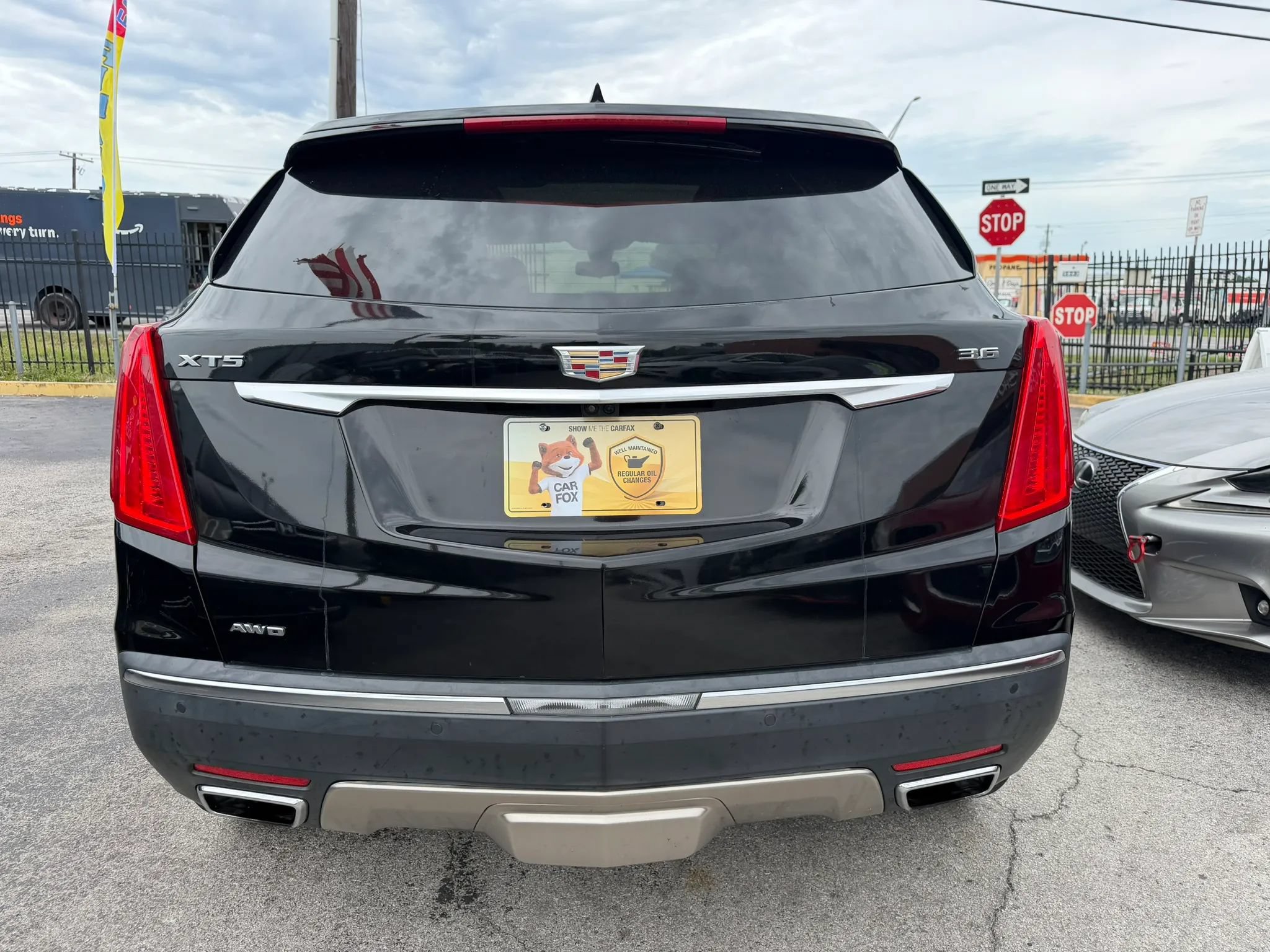 Used 2017 Cadillac XT5 Platinum AWD/4WD image 5