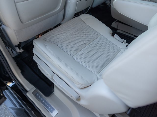 Used 2024 Cadillac Escalade Sport Platinum w/ Heavy-Duty Trailer Package image 24