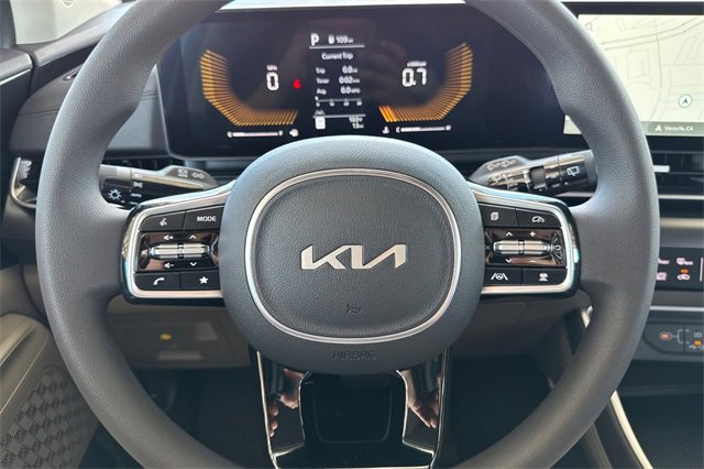 New 2026 Kia Carnival LX image 29