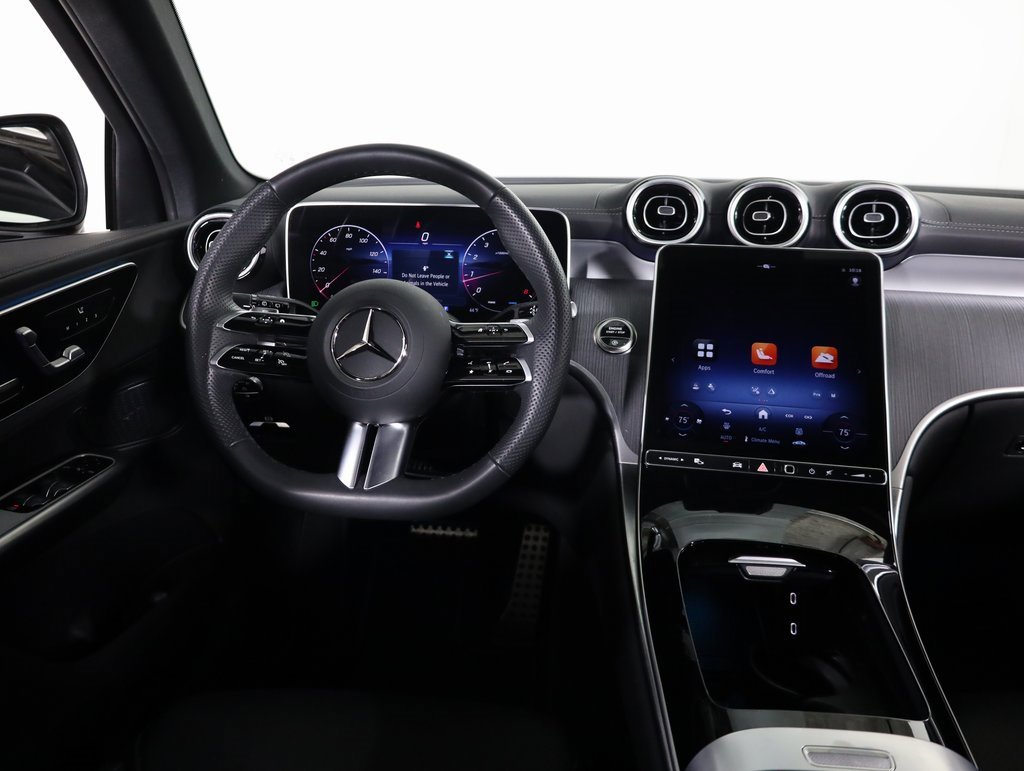 Certified 2025 Mercedes-Benz GLC 300 4MATIC image 32
