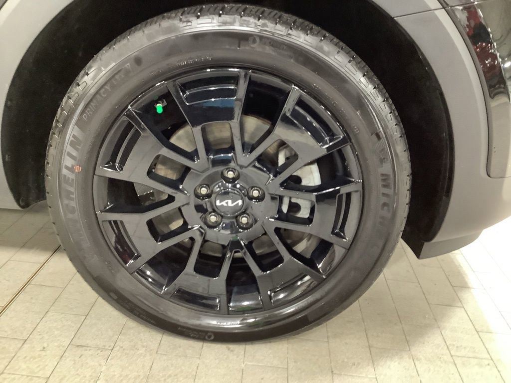 Used 2022 Kia Telluride SX w/ SX Prestige Package image 22