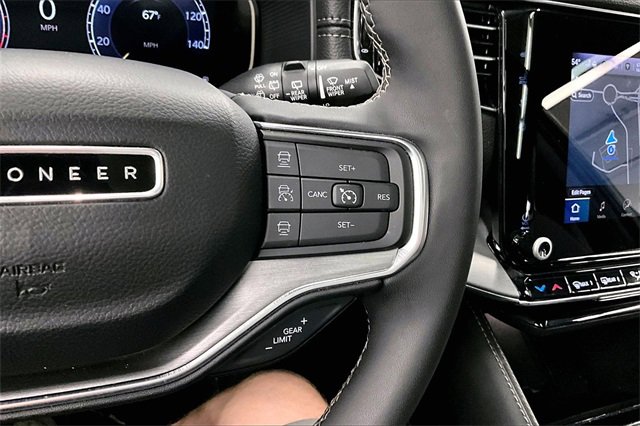 Used 2024 Jeep Wagoneer Series II image 24