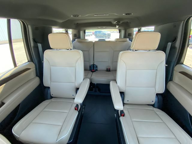 Used 2024 Chevrolet Suburban Premier AWD/4WD image 13