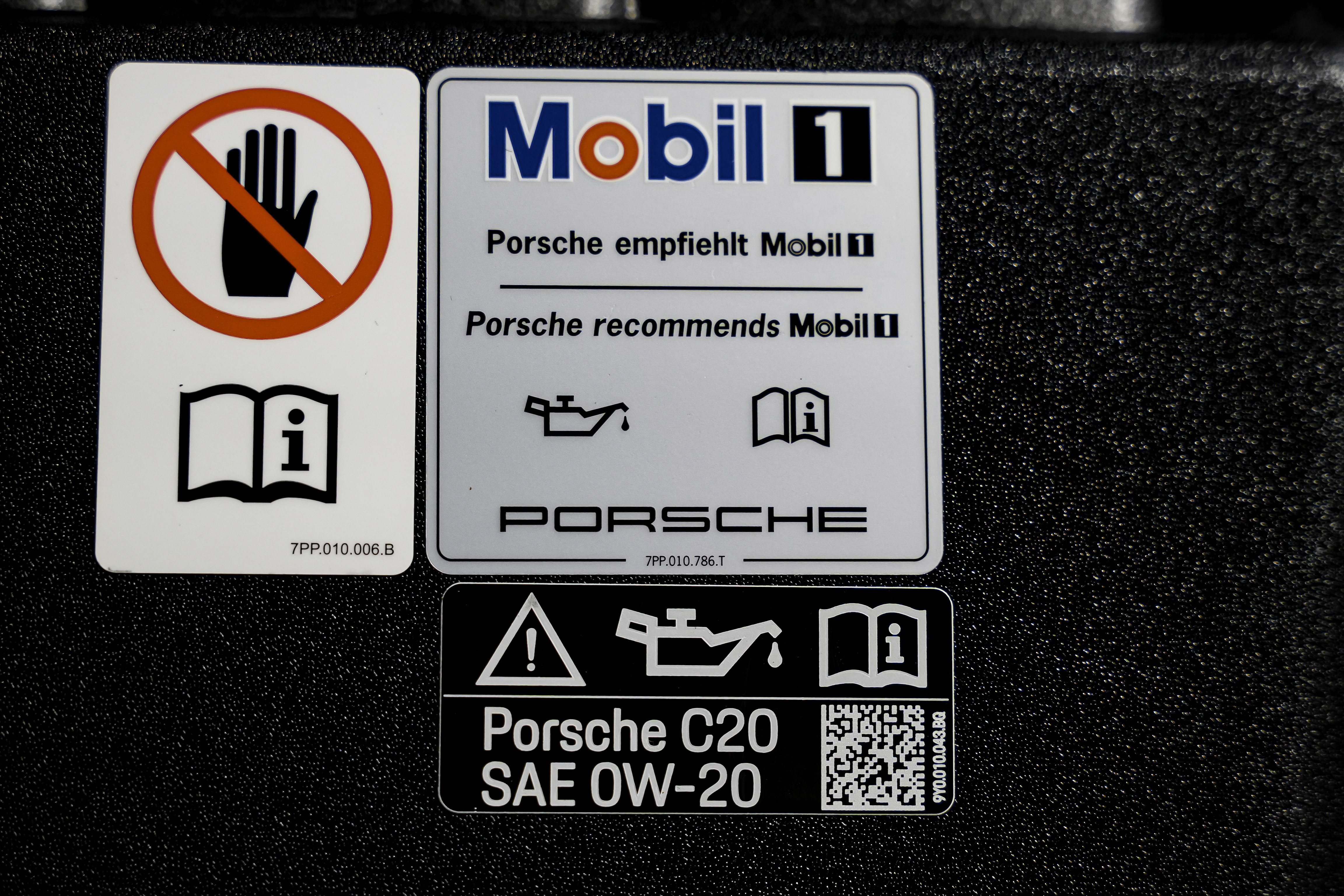 Used 2024 Porsche Cayenne Coupe image 50