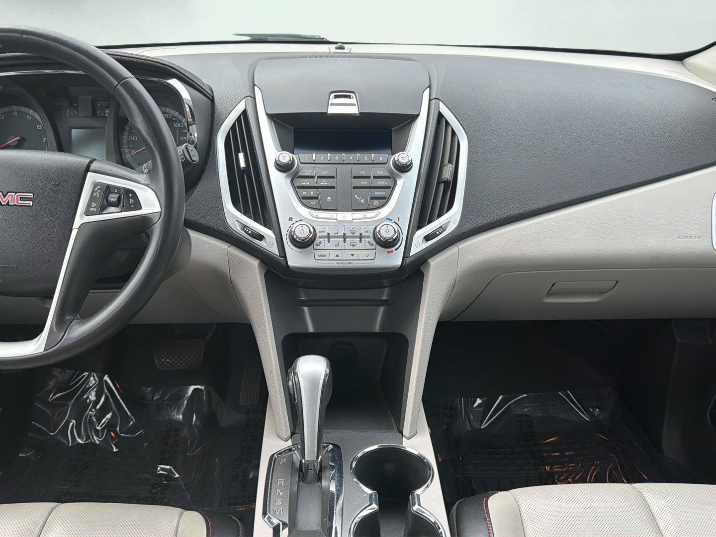 Used 2010 GMC Terrain SLT AWD/4WD image 10