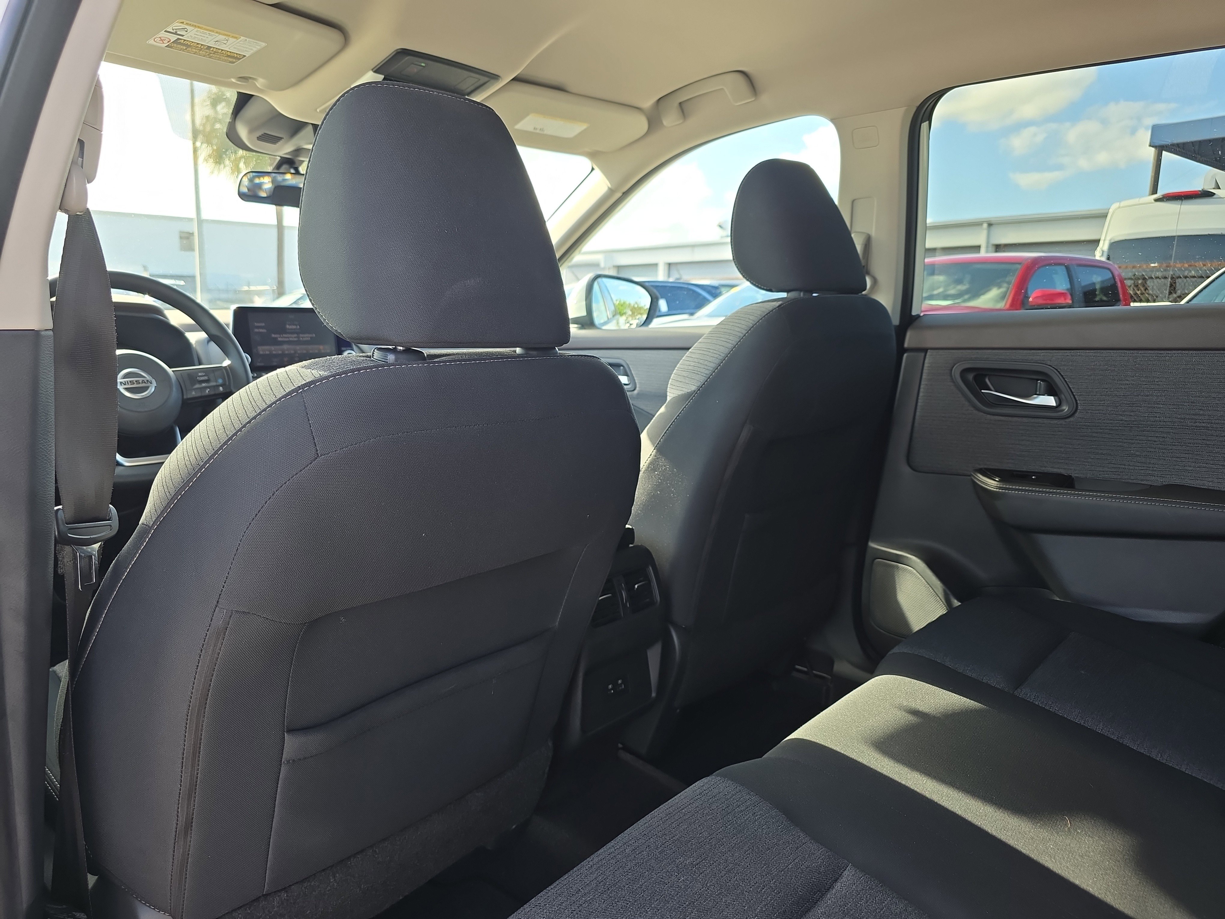 Used 2021 Nissan Rogue SV image 16