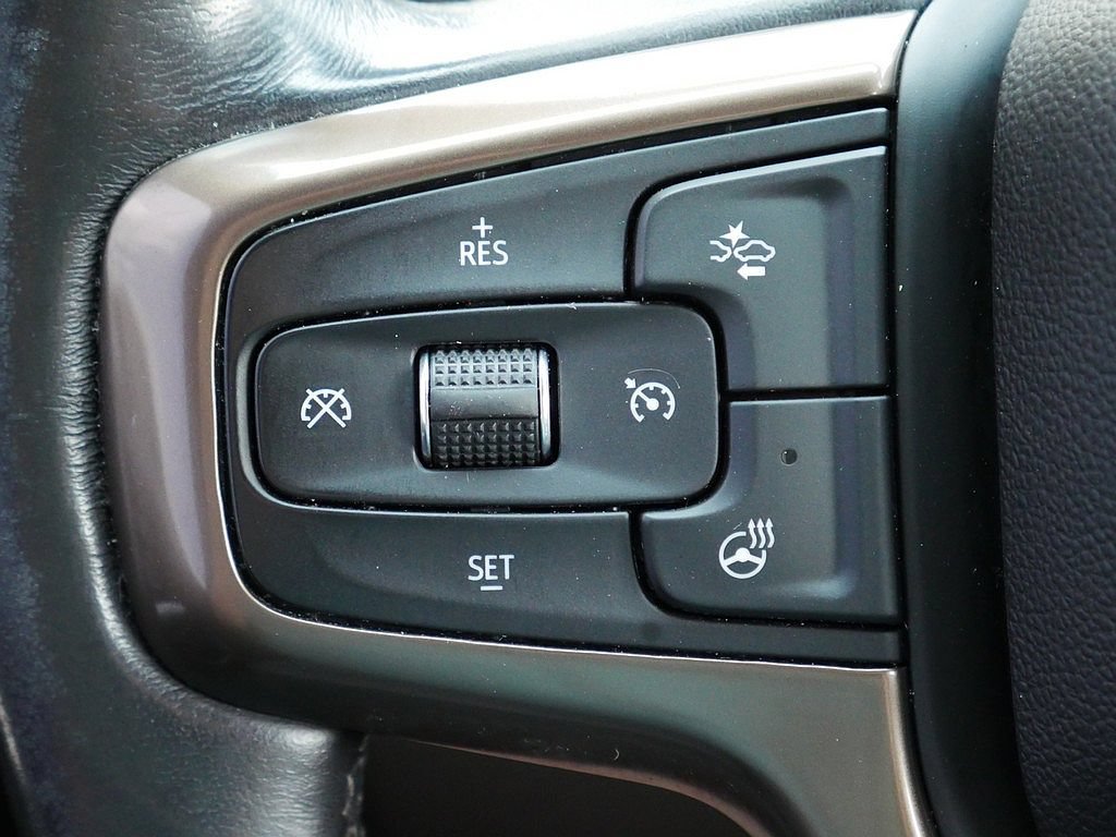 Used 2022 Chevrolet Silverado 1500 High Country w/ Technology Package AWD/4WD image 33