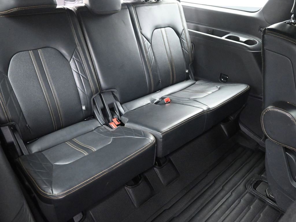 Used 2023 Ford Expedition Max Platinum image 9