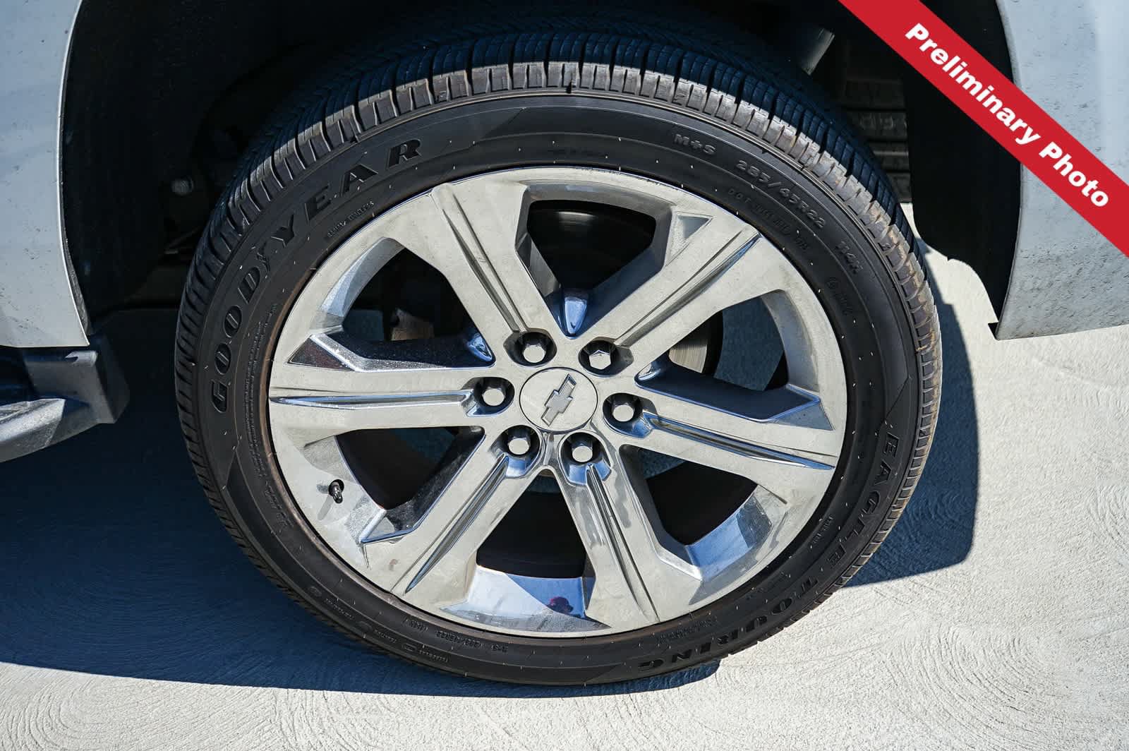 Used 2018 Chevrolet Tahoe LS w/ Enhanced Driver Alert Package RWD image 10
