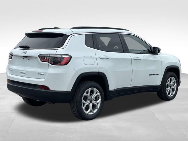 New 2026 Jeep Compass Latitude image 7