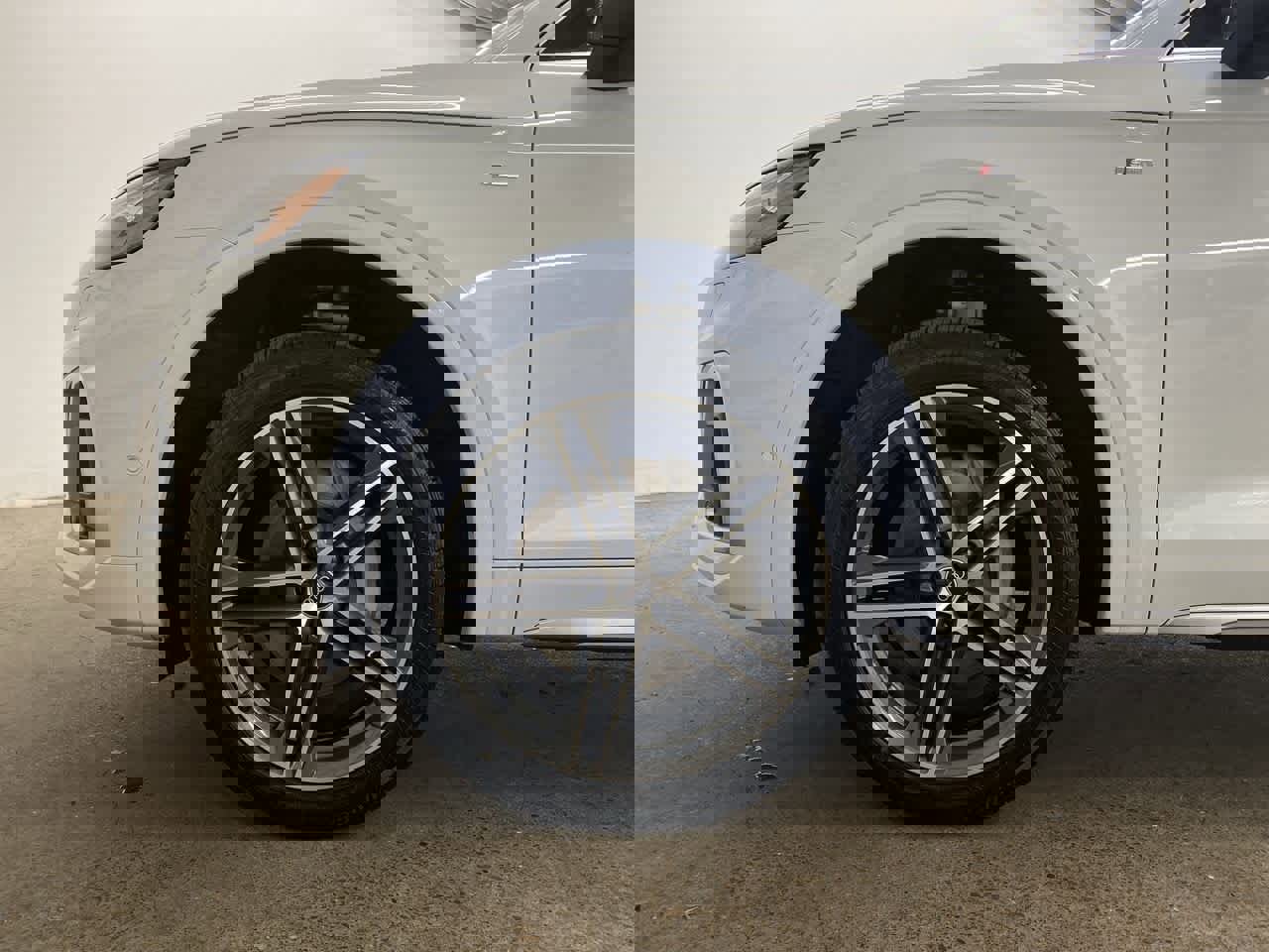 Used 2022 Audi Q5 e Prestige image 11