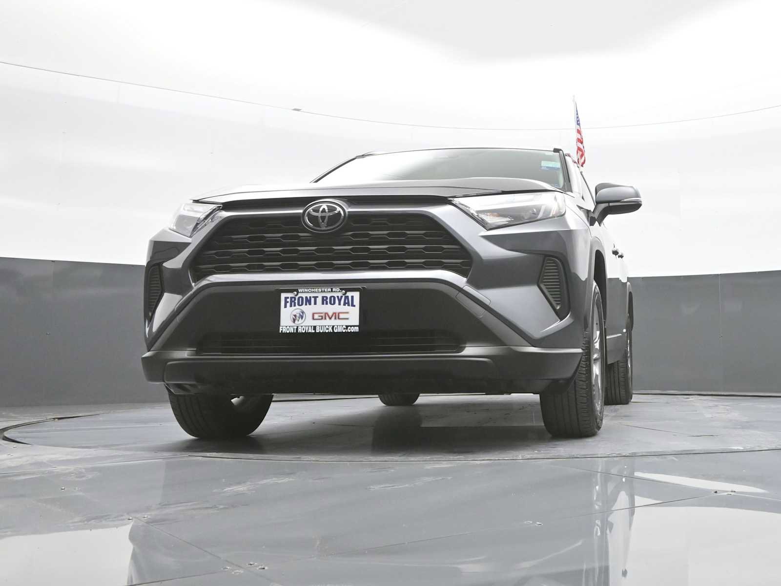 Used 2025 Toyota RAV4 XLE AWD/4WD image 35