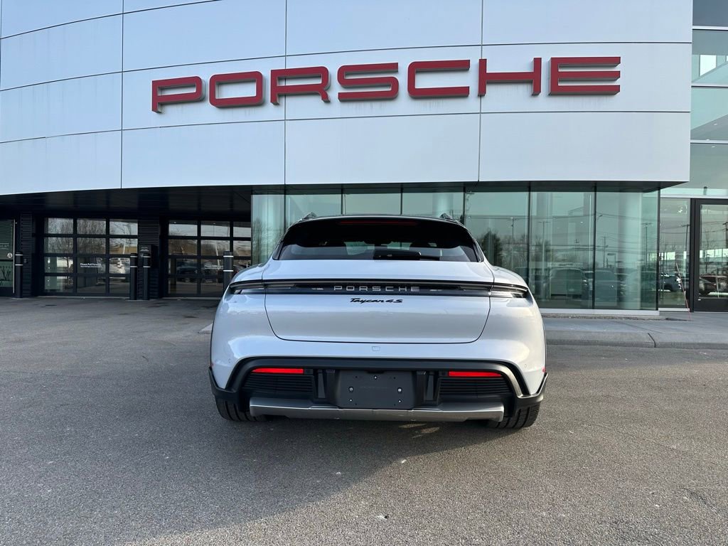 New 2025 Porsche Taycan 4S image 7
