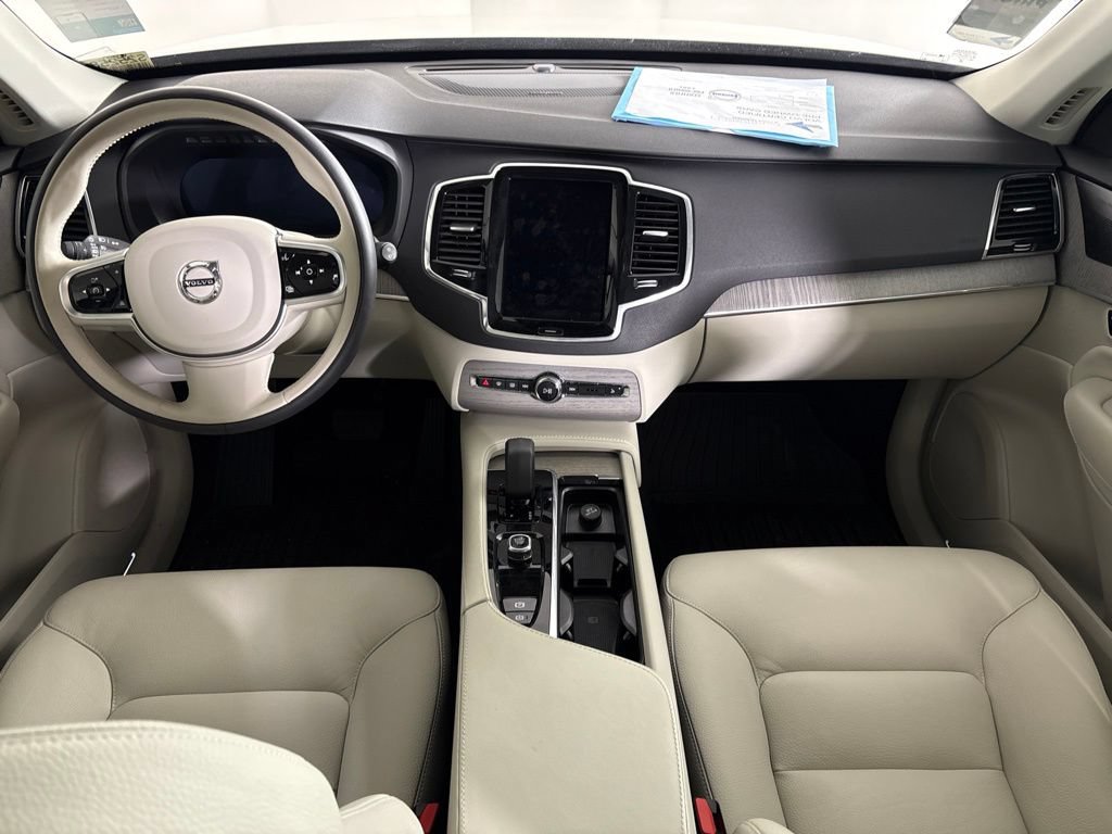 Certified 2025 Volvo XC90 B6 Plus w/ Protection Package Premier AWD/4WD image 13