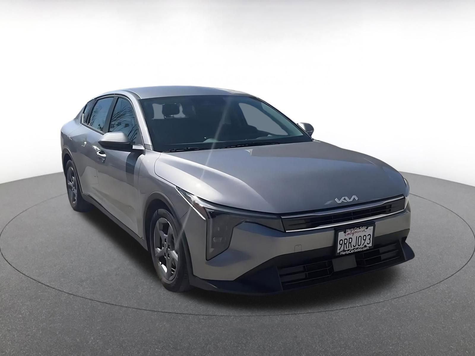 Used 2025 Kia K4 LXS image 3