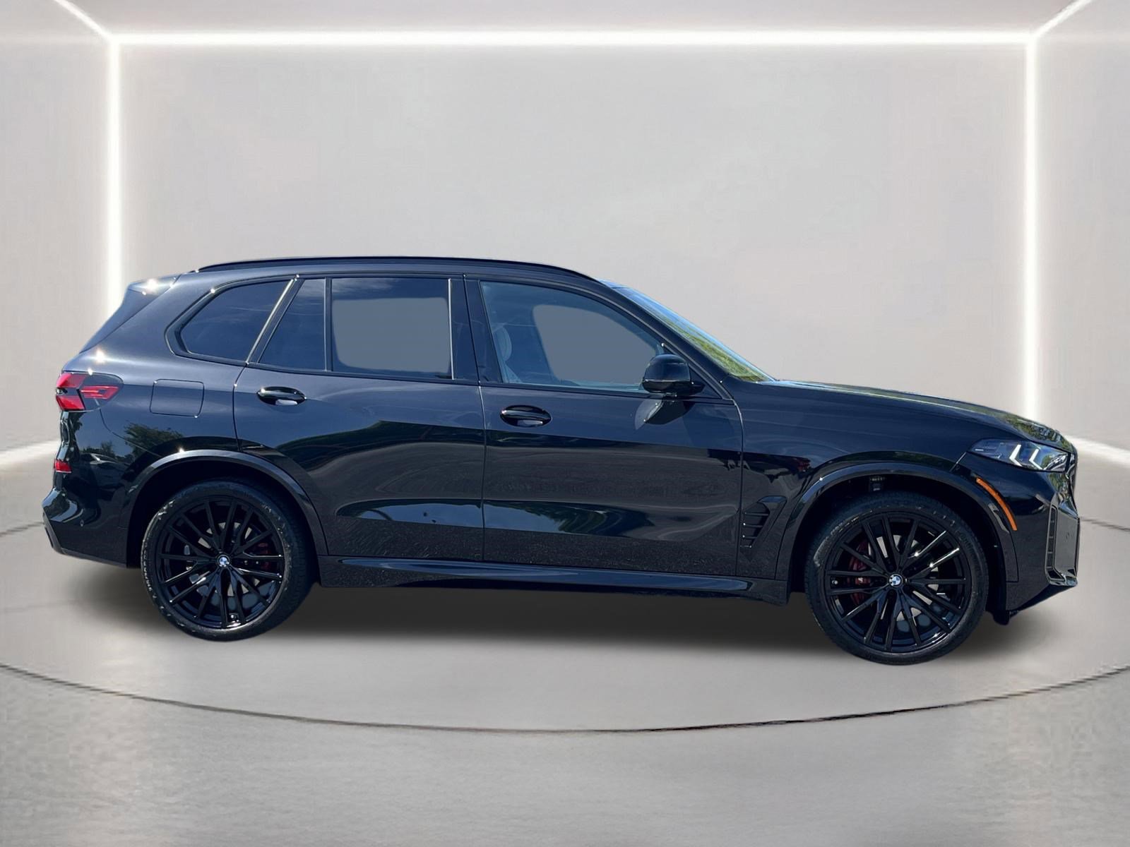 Used 2024 BMW X5 xDrive40i w/ M Sport Package AWD/4WD image 26