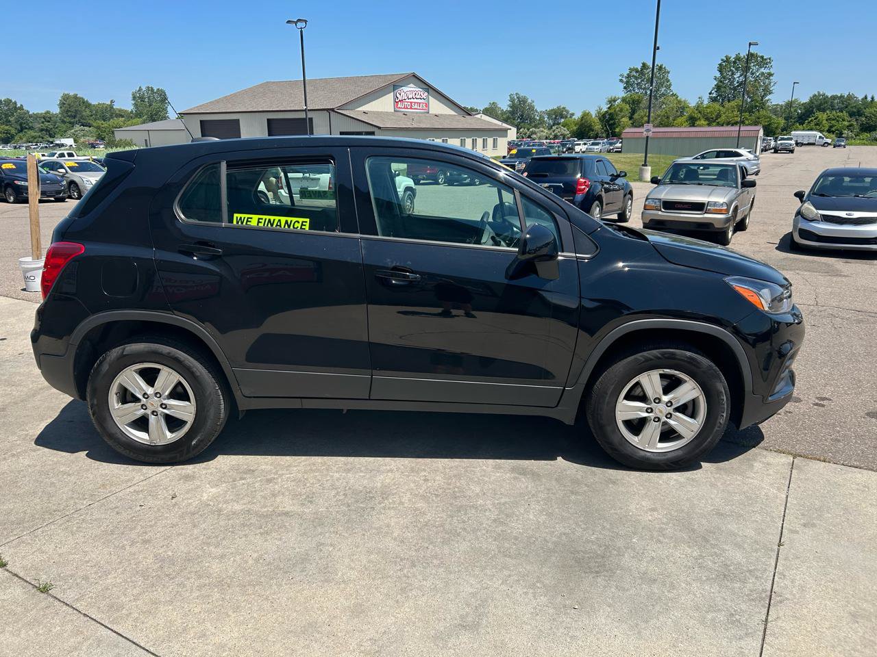 Used 2020 Chevrolet Trax LS AWD/4WD image 4