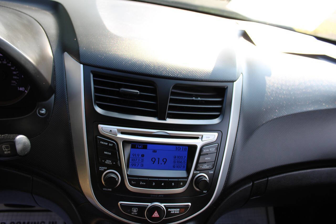 Used 2014 Hyundai Accent GS image 19