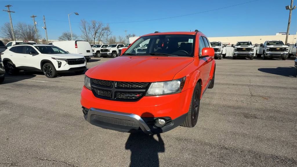 Used 2019 Dodge Journey Crossroad image 3