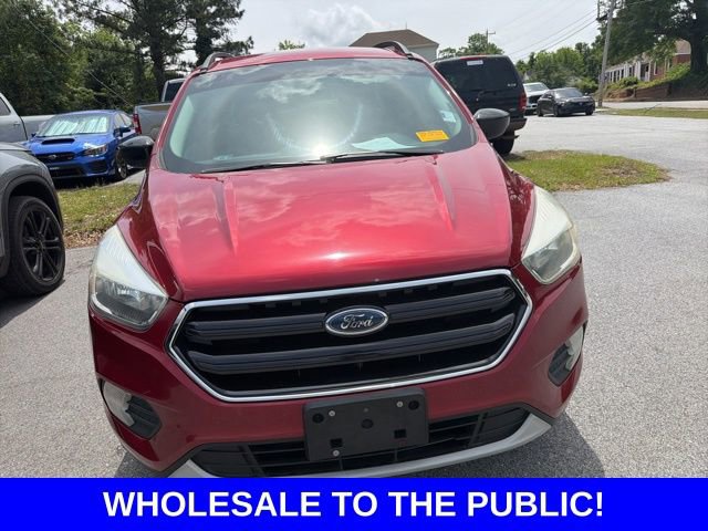 Used 2017 Ford Escape SE w/ SE Cold Weather Package FWD video 2