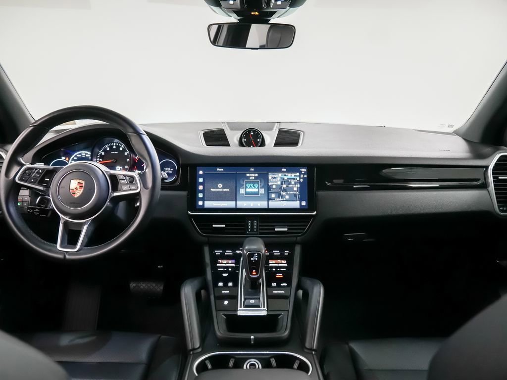 Used 2022 Porsche Cayenne AWD/4WD image 20