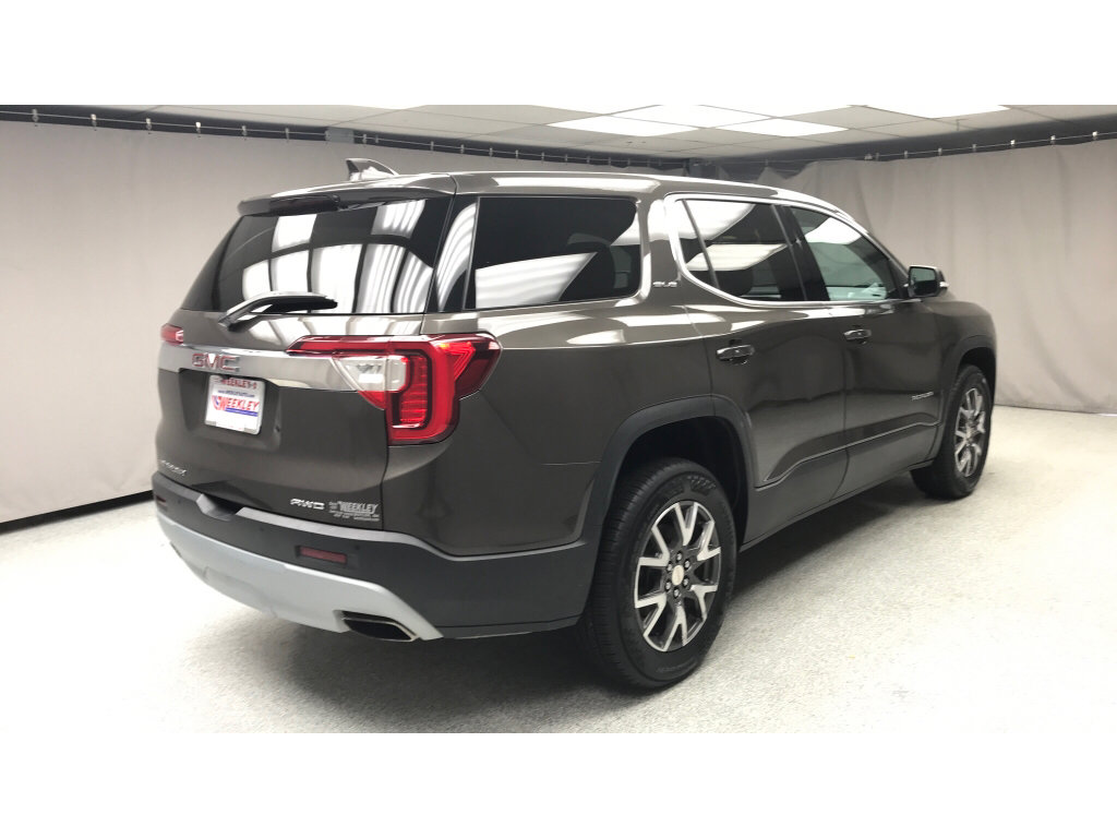 Used 2020 GMC Acadia SLE w/ LPO, Floor Liner Package AWD/4WD image 4
