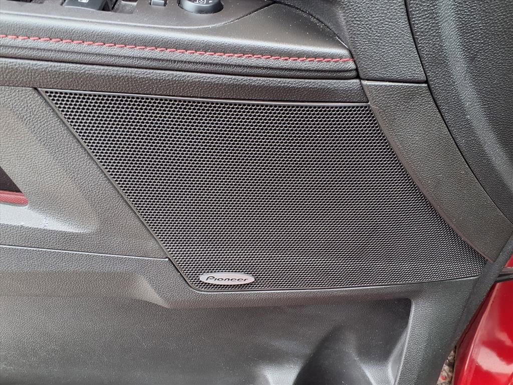 Used 2015 Chevrolet Equinox LTZ AWD/4WD image 16