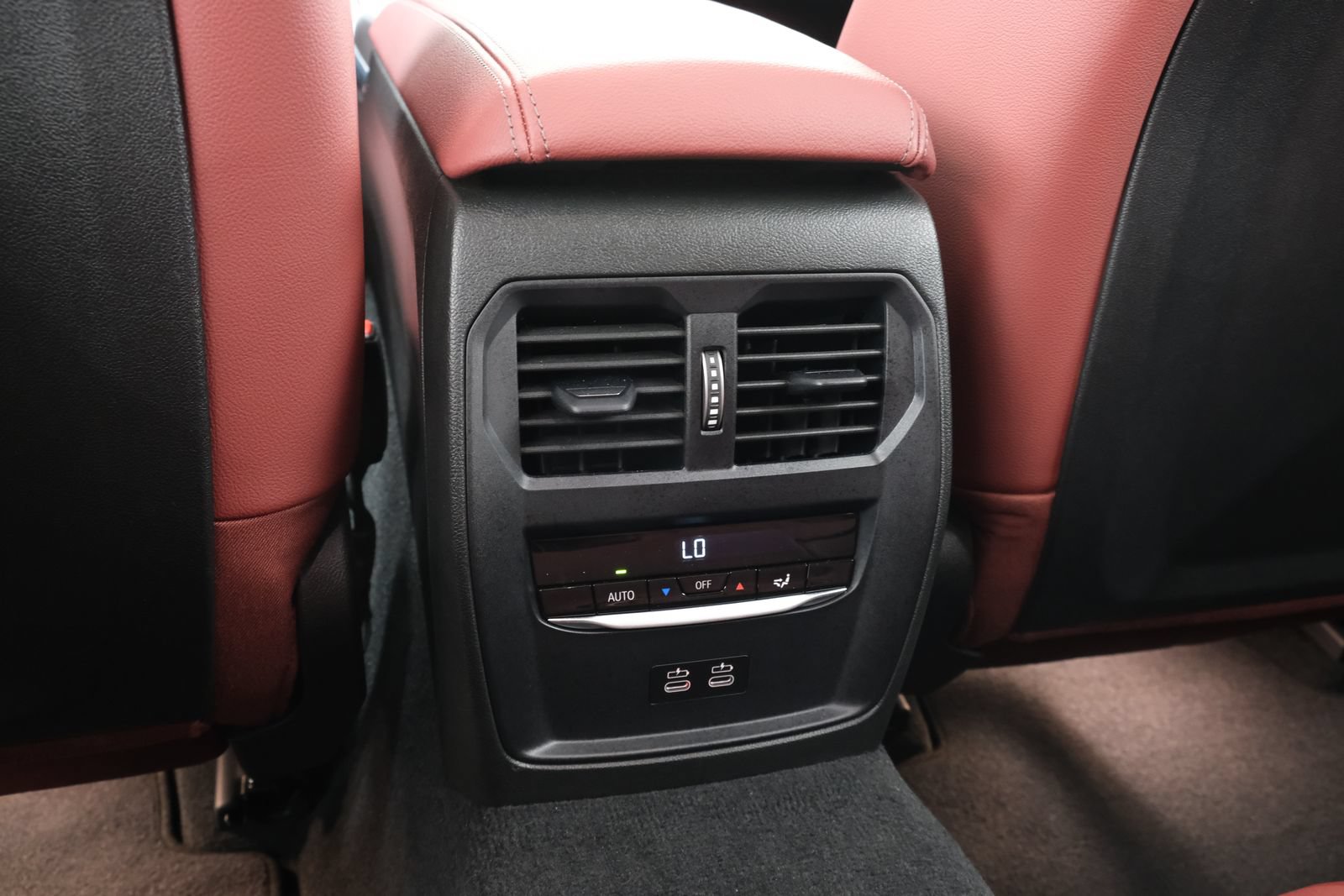 Used 2024 BMW M340i xDrive AWD/4WD image 34