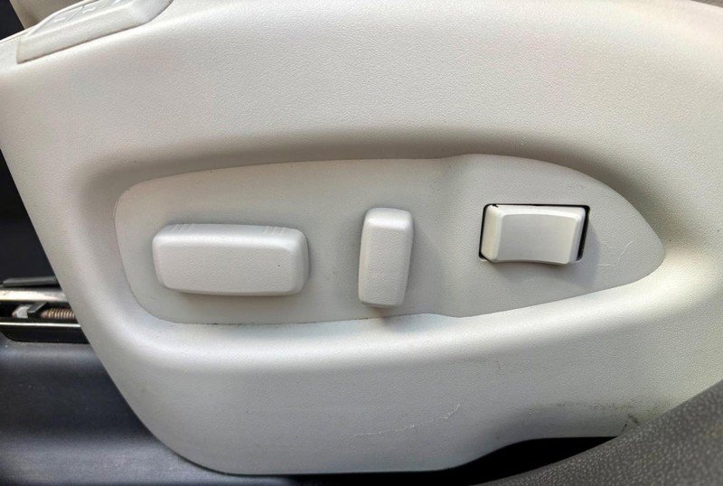 Used 2014 Cadillac SRX Performance w/ Driver Awareness Package FWD image 32