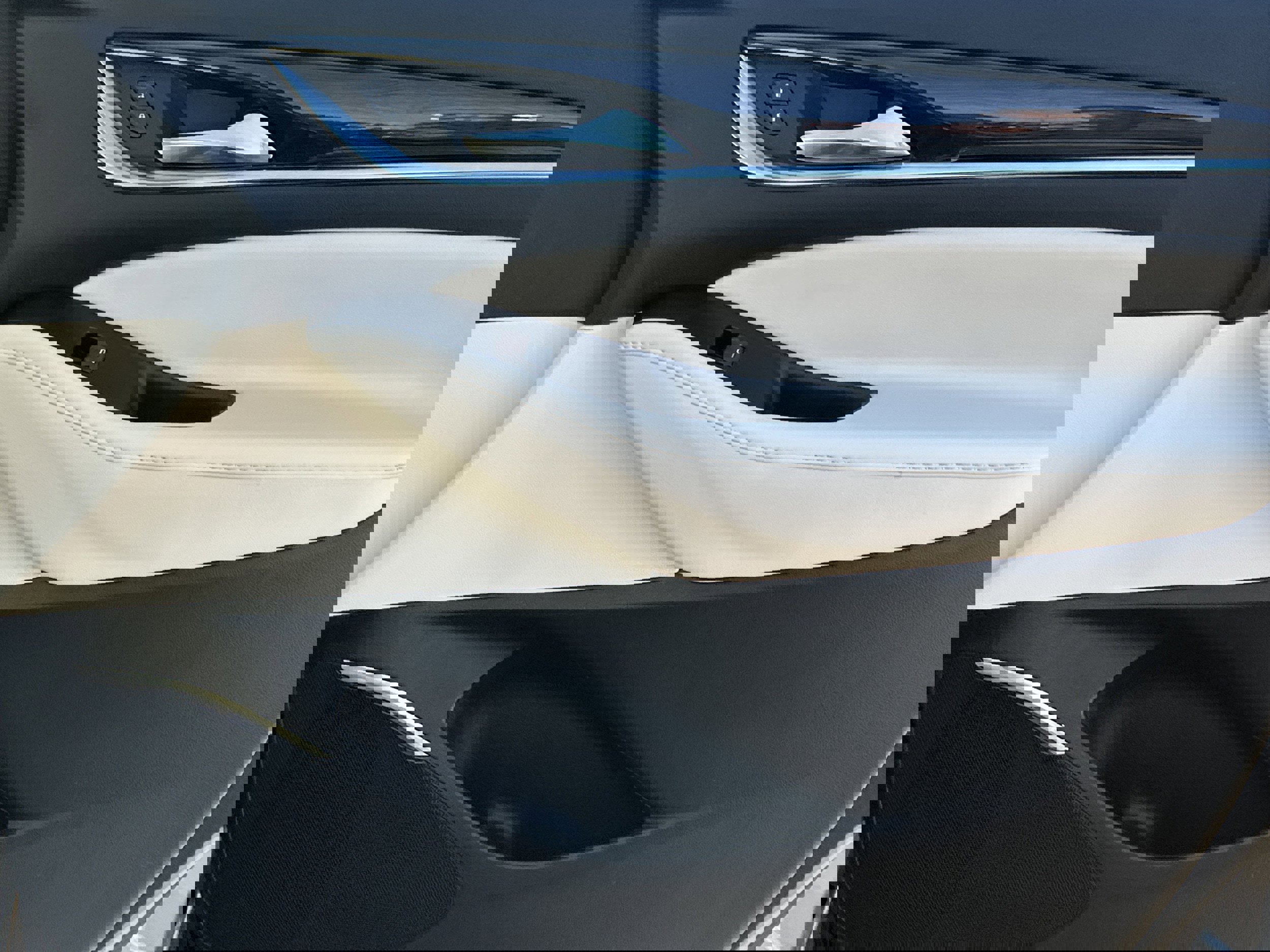 Used 2023 Buick Enclave Essence w/ Trailering Package, 5000 lbs. image 14