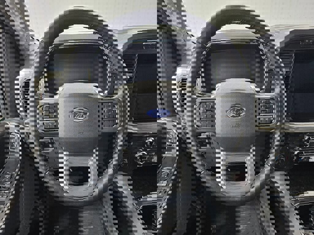 Used 2022 Ford F150 Lariat w/ Equipment Group 502A High image 11