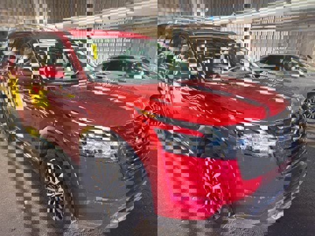 Certified 2024 Nissan Pathfinder Platinum w/ Black Appearance Package image 12