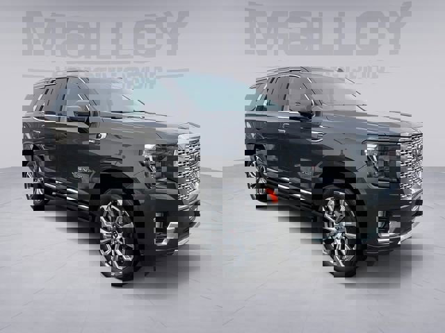 Used 2021 GMC Yukon Denali w/ Denali Premium Package image 7