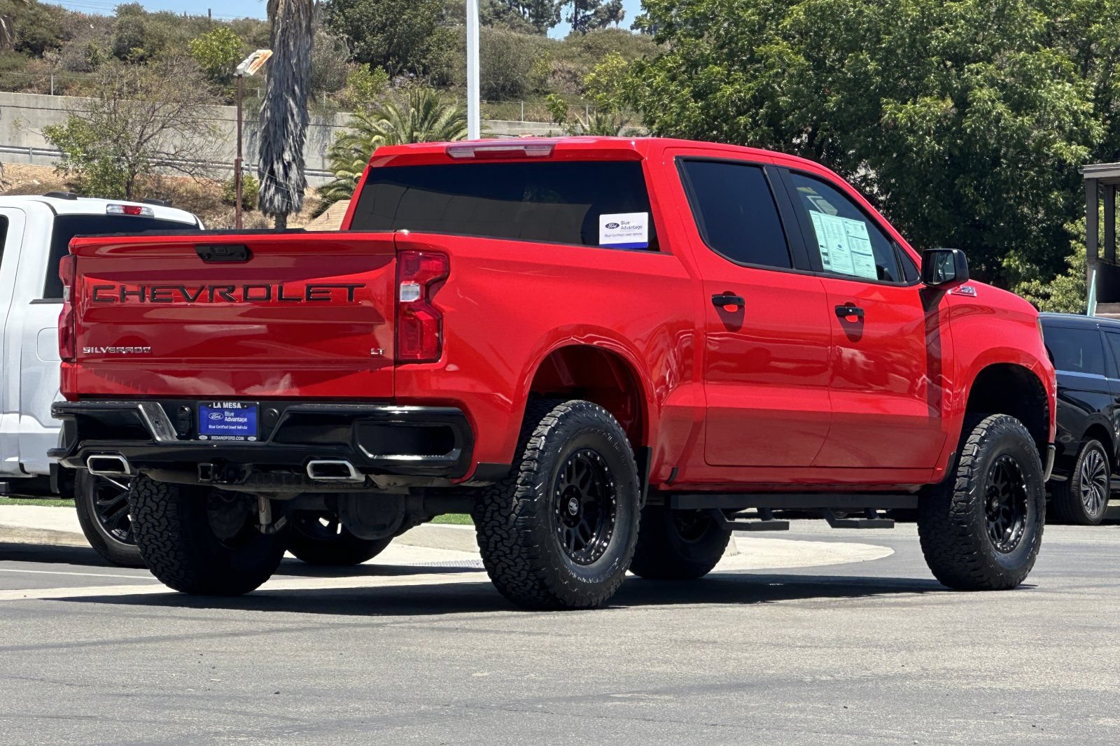 Used 2023 Chevrolet Silverado 1500 LT Trail Boss AWD/4WD image 3