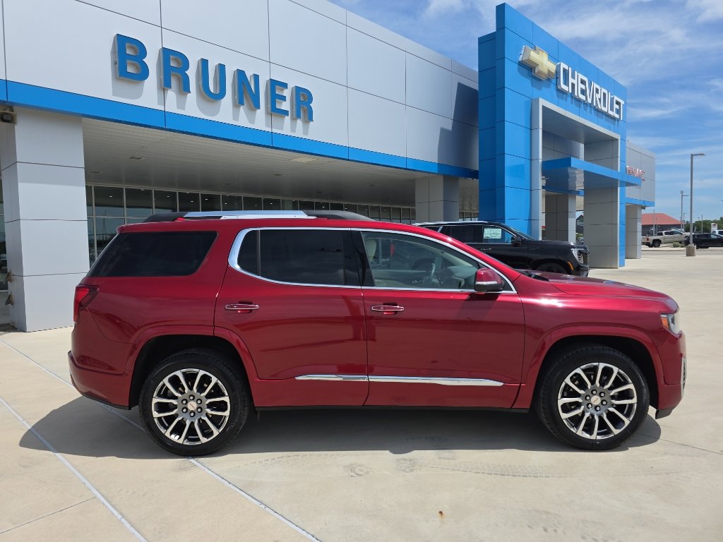 Used 2023 GMC Acadia Denali w/ Denali Technology Package FWD image 22