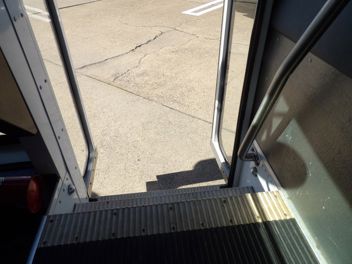 Used 2008 Chevrolet Express 3500 G3500 15 PASSENGER MINI BUS w/ School Bus Package image 19