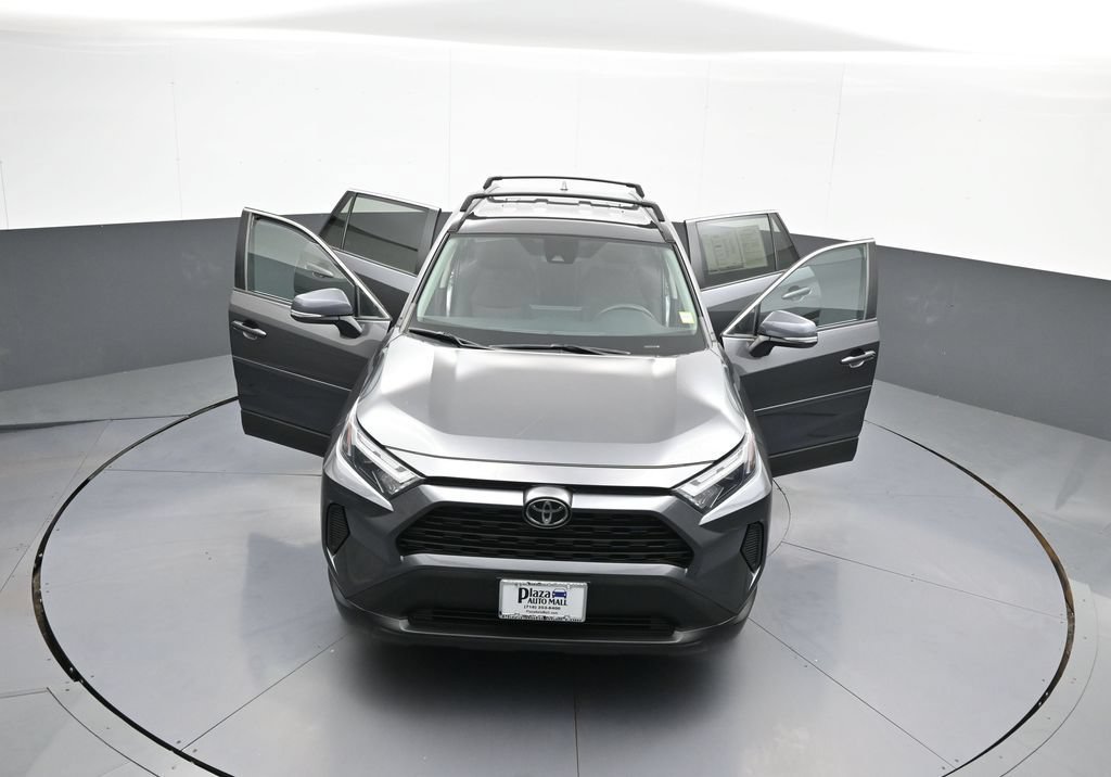 Used 2023 Toyota RAV4 XLE AWD/4WD image 44